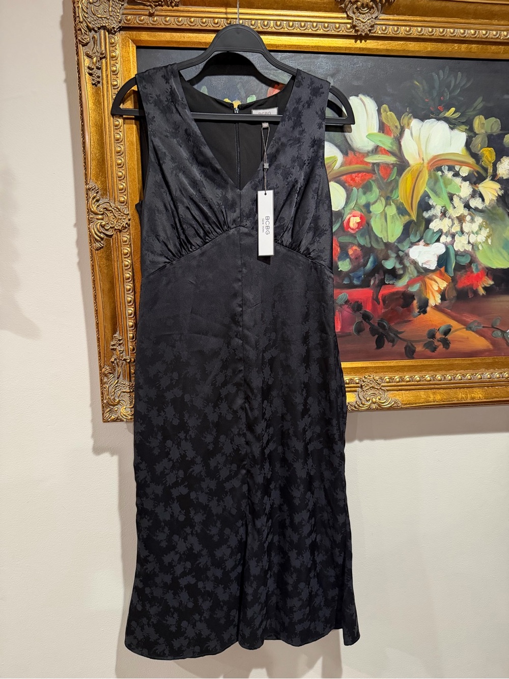 BCBG Black Sleeveless Midi Dress with Subtle Jacquard